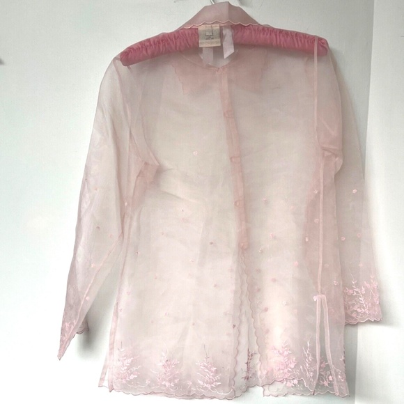 Sheer Blouse Tunic Light Pink Embroidered Button Up Floral Scallop Edges Sz L - Picture 10 of 13